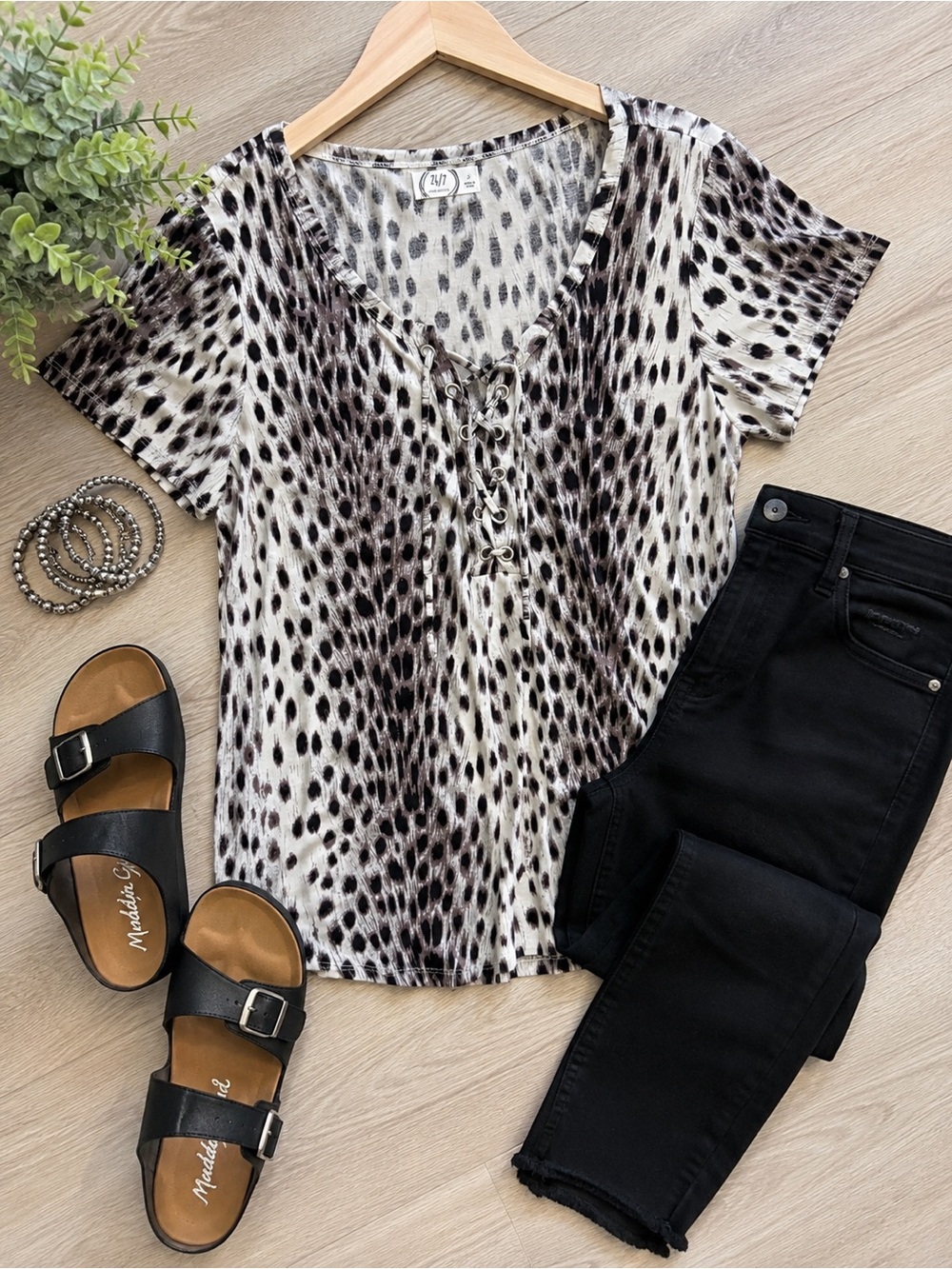 Maurices 24/7 Animal Print Lace-Up Short Sleeve Top Size Small